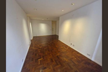 Apartamento à venda com 65m², 1 quarto e 1 vaga