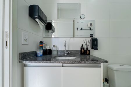 Apartamento à venda com 34m², 1 quarto e 1 vaga Apartamento à venda com 34m², 1 quarto e 1 vagaBanheiro