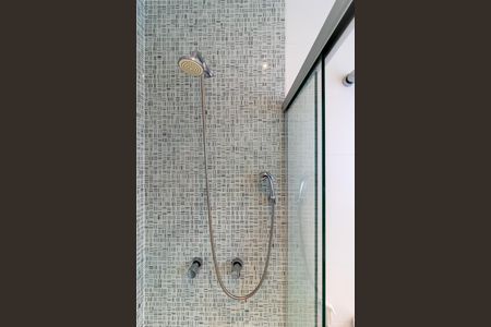 Apartamento para alugar com 240m², 4 quartos e 2 vagas Apartamento para alugar com 240m², 4 quartos e 2 vagasBanheiro da Suíte 2