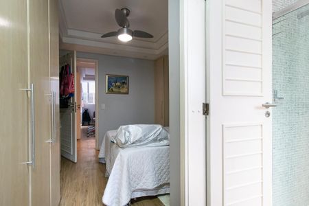 Apartamento para alugar com 240m², 4 quartos e 2 vagas Apartamento para alugar com 240m², 4 quartos e 2 vagasSuíte 2