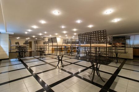 Apartamento para alugar com 240m², 4 quartos e 2 vagas Apartamento para alugar com 240m², 4 quartos e 2 vagasÁrea comum - Salão de festas