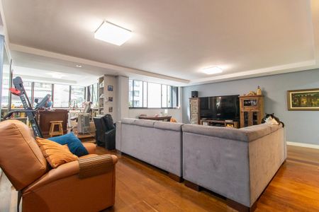 Apartamento para alugar com 240m², 4 quartos e 2 vagas Apartamento para alugar com 240m², 4 quartos e 2 vagasSala
