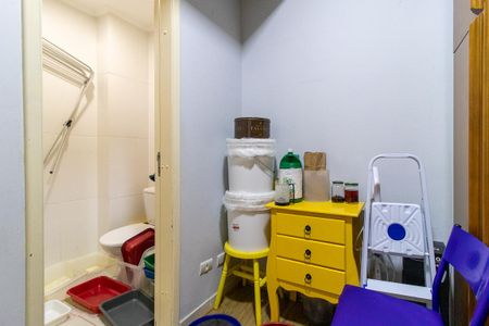 Apartamento para alugar com 240m², 4 quartos e 2 vagas Apartamento para alugar com 240m², 4 quartos e 2 vagasQuarto de Serviço