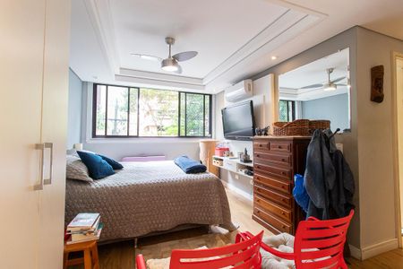Apartamento para alugar com 240m², 4 quartos e 2 vagas Apartamento para alugar com 240m², 4 quartos e 2 vagasSuíte 3
