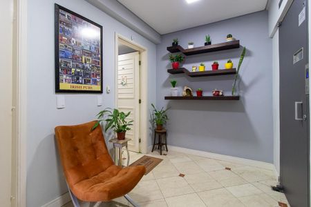 Apartamento para alugar com 240m², 4 quartos e 2 vagas Apartamento para alugar com 240m², 4 quartos e 2 vagasHall social