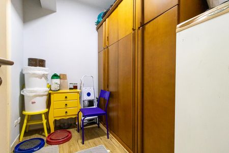Apartamento para alugar com 240m², 4 quartos e 2 vagas Apartamento para alugar com 240m², 4 quartos e 2 vagasQuarto de Serviço