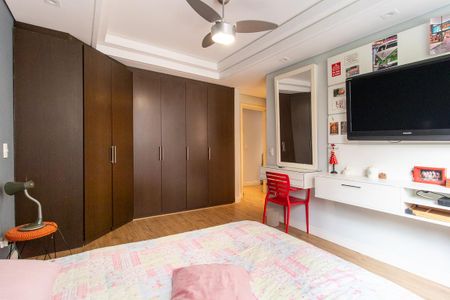 Apartamento para alugar com 240m², 4 quartos e 2 vagas Apartamento para alugar com 240m², 4 quartos e 2 vagasSuíte