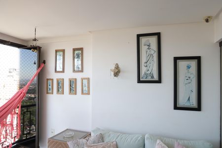 Apartamento para alugar com 116m², 2 quartos e 2 vagasSala