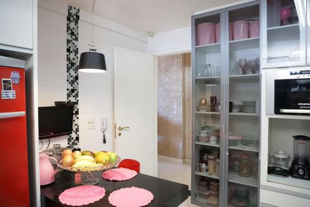 Apartamento para alugar com 116m², 2 quartos e 2 vagasCozinha