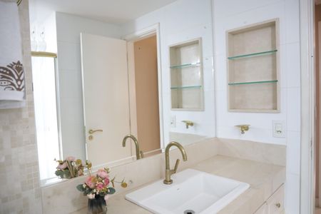 Apartamento para alugar com 116m², 2 quartos e 2 vagasBanheiro/Suíte 1