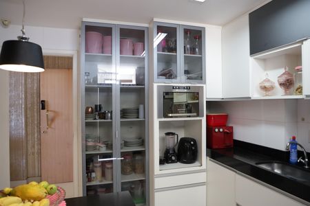 Apartamento para alugar com 116m², 2 quartos e 2 vagasCozinha