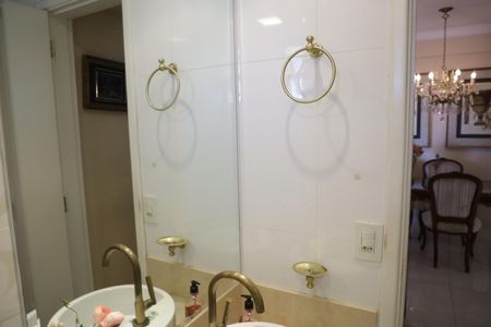 Apartamento para alugar com 116m², 2 quartos e 2 vagasBanheiro Social