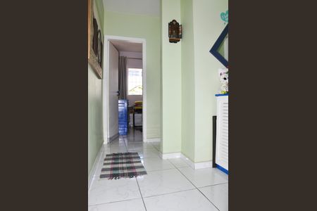 Casa à venda com 99m², 3 quartos e 2 vagas Casa à venda com 99m², 3 quartos e 2 vagas Hall Quartos