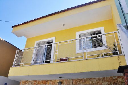 Casa à venda com 99m², 3 quartos e 2 vagas Casa à venda com 99m², 3 quartos e 2 vagasGaragem