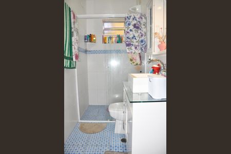 Casa à venda com 99m², 3 quartos e 2 vagas Casa à venda com 99m², 3 quartos e 2 vagasBanheiro Social