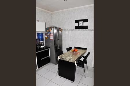 Casa à venda com 99m², 3 quartos e 2 vagas Casa à venda com 99m², 3 quartos e 2 vagas Cozinha