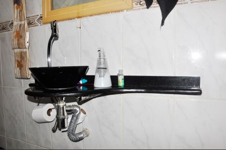 Casa à venda com 99m², 3 quartos e 2 vagas Casa à venda com 99m², 3 quartos e 2 vagas Lavabo