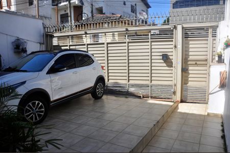 Casa à venda com 99m², 3 quartos e 2 vagas Casa à venda com 99m², 3 quartos e 2 vagasDetalhe - Garagem