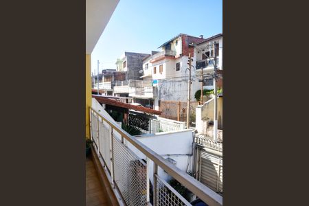 Casa à venda com 99m², 3 quartos e 2 vagas Casa à venda com 99m², 3 quartos e 2 vagasDetalhe - Varanda/ Quarto 01
