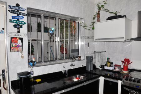 Casa à venda com 99m², 3 quartos e 2 vagas Casa à venda com 99m², 3 quartos e 2 vagasCozinha