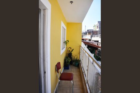 Casa à venda com 99m², 3 quartos e 2 vagas Casa à venda com 99m², 3 quartos e 2 vagas Varanda/ Quarto 01