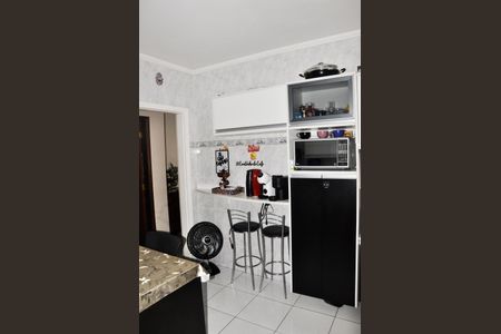 Casa à venda com 99m², 3 quartos e 2 vagas Casa à venda com 99m², 3 quartos e 2 vagas Cozinha