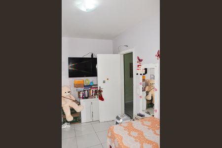 Casa à venda com 99m², 3 quartos e 2 vagas Casa à venda com 99m², 3 quartos e 2 vagasQuarto 02
