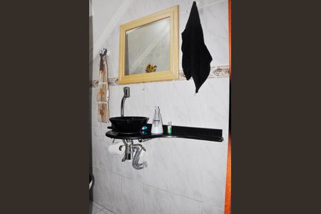 Casa à venda com 99m², 3 quartos e 2 vagas Casa à venda com 99m², 3 quartos e 2 vagas Lavabo