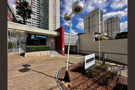 Apartamento à venda com 34m², 1 quarto e 1 vagaFachada