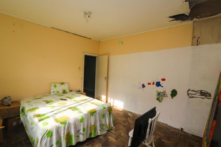 Casa à venda com 140m², 4 quartos e 4 vagas Casa à venda com 140m², 4 quartos e 4 vagasQuarto Suíte