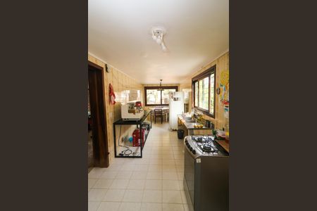 Casa à venda com 140m², 4 quartos e 4 vagas Casa à venda com 140m², 4 quartos e 4 vagasCozinha