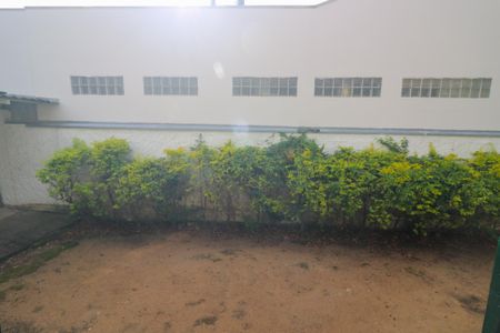 Casa à venda com 140m², 4 quartos e 4 vagas Casa à venda com 140m², 4 quartos e 4 vagasVista do Quarto 3