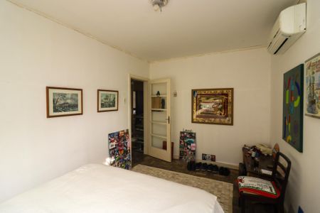 Casa à venda com 140m², 4 quartos e 4 vagas Casa à venda com 140m², 4 quartos e 4 vagasQuarto 1