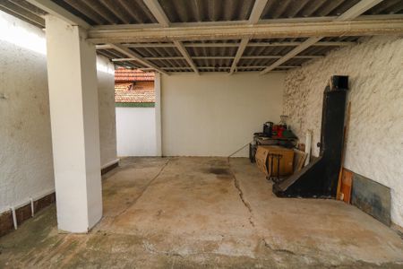 Casa à venda com 140m², 4 quartos e 4 vagas Casa à venda com 140m², 4 quartos e 4 vagasGaragem
