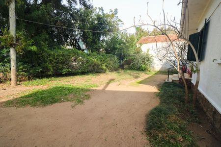 Casa à venda com 140m², 4 quartos e 4 vagas Casa à venda com 140m², 4 quartos e 4 vagasJardim