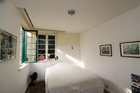 Casa à venda com 140m², 4 quartos e 4 vagas Casa à venda com 140m², 4 quartos e 4 vagasQuarto 1