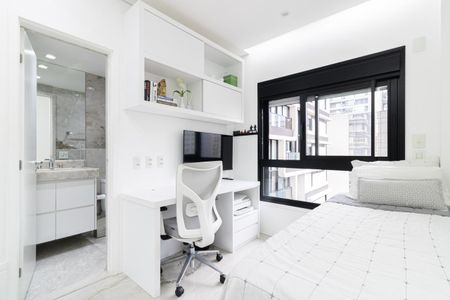 Apartamento para alugar com 86m², 2 quartos e 2 vagas Apartamento para alugar com 86m², 2 quartos e 2 vagasQuarto Suíte 2