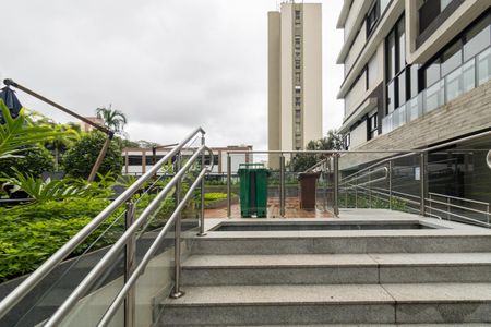 Apartamento para alugar com 86m², 2 quartos e 2 vagas Apartamento para alugar com 86m², 2 quartos e 2 vagasÁrea comum - Piscina