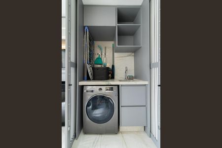 Apartamento para alugar com 86m², 2 quartos e 2 vagas Apartamento para alugar com 86m², 2 quartos e 2 vagasÁrea de Serviço