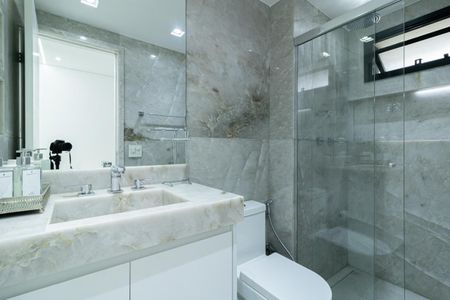 Apartamento para alugar com 86m², 2 quartos e 2 vagas Apartamento para alugar com 86m², 2 quartos e 2 vagasBanheiro da Suíte 2