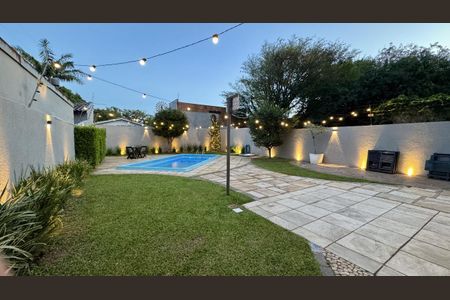 Casa à venda com 253m², 3 quartos e 4 vagasÁrea comum - Piscina