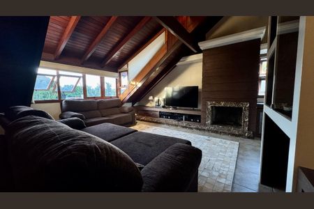 Casa à venda com 253m², 3 quartos e 4 vagasSala 2