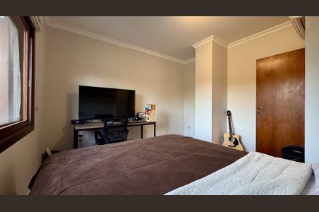 Casa à venda com 253m², 3 quartos e 4 vagasQuarto