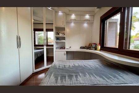 Casa à venda com 253m², 3 quartos e 4 vagasQuarto