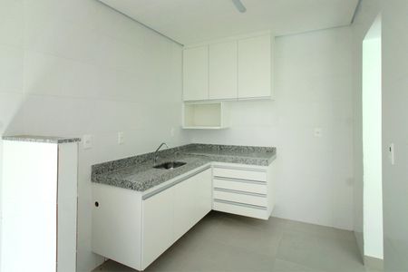 Apartamento à venda com 62m², 2 quartos e 2 vagasCozinha