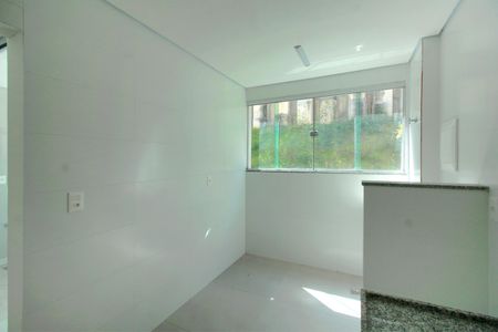 Apartamento à venda com 62m², 2 quartos e 2 vagasCozinha