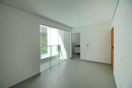 Apartamento à venda com 62m², 2 quartos e 2 vagasSala