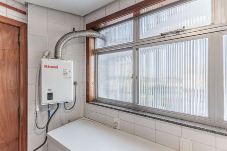 Apartamento à venda com 159m², 4 quartos e 3 vagas Apartamento à venda com 159m², 4 quartos e 3 vagasÁrea de Serviço