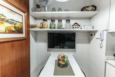 Apartamento à venda com 159m², 4 quartos e 3 vagas Apartamento à venda com 159m², 4 quartos e 3 vagasCozinha