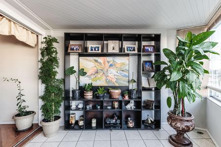 Apartamento à venda com 159m², 4 quartos e 3 vagas Apartamento à venda com 159m², 4 quartos e 3 vagasVaranda da Sala